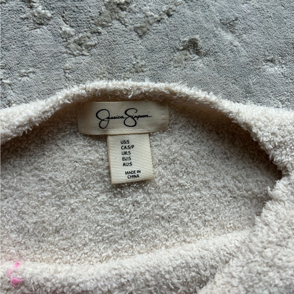 Jessica Simpson Heart Sweater - Picture 3 of 3